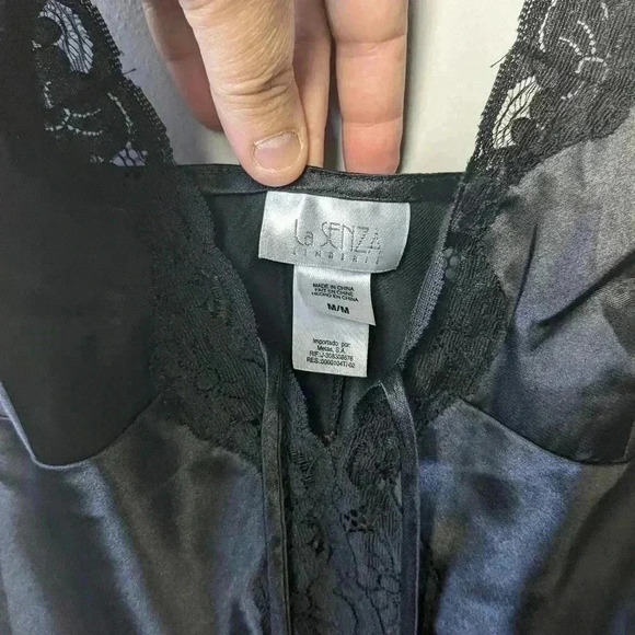 LA SENZA Sexy Night Dress size medium Glossy black color sexy low-necked - Picture 4 of 8